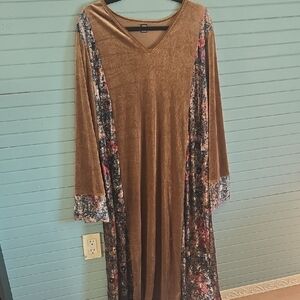 SHEIN Bronze Velvet Maxi Dress with Floral Panel Accents